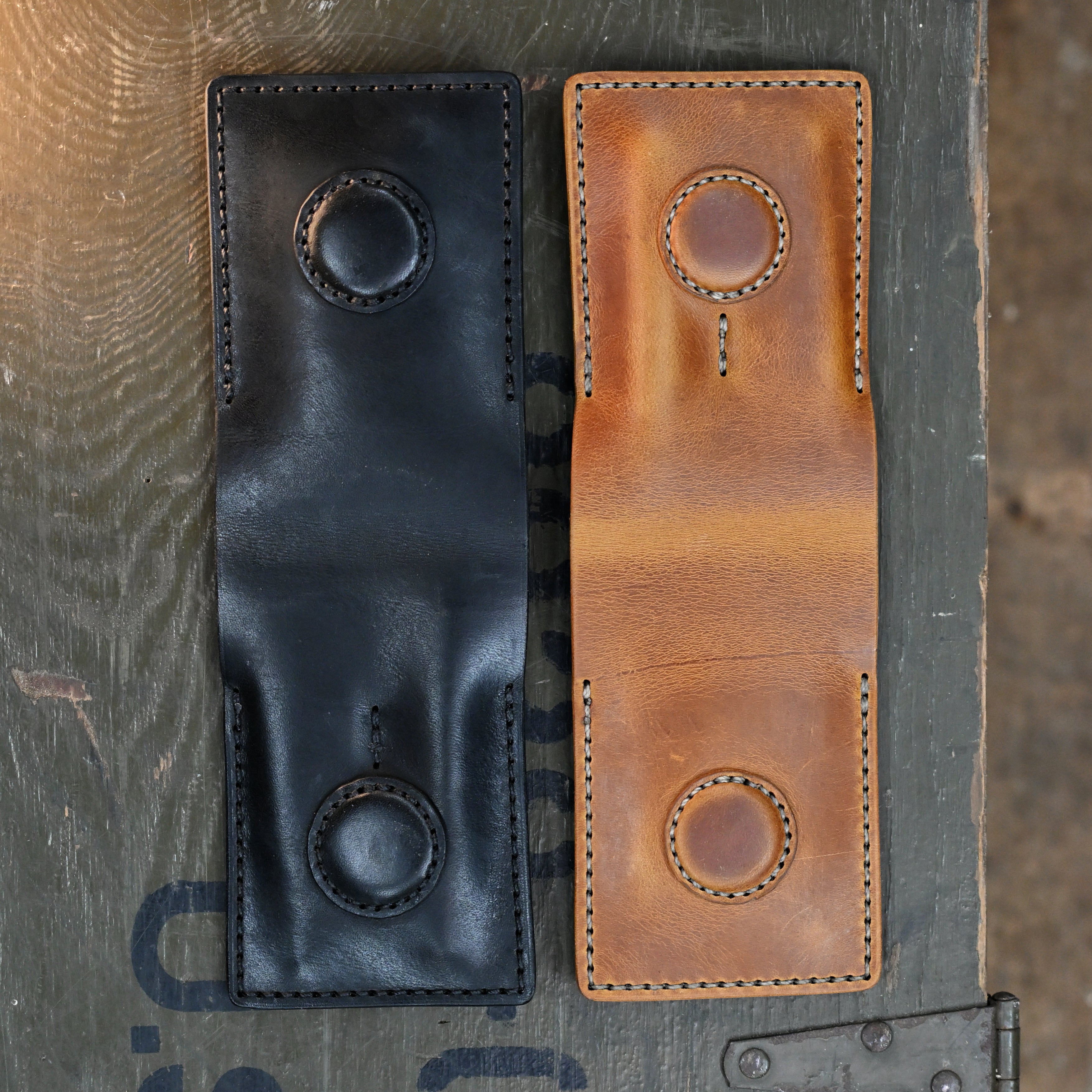 The Saddle - Magnetic EDC tool pocket caddy